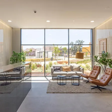 Apartment Skyline Iv Pool & Coworking By Ele