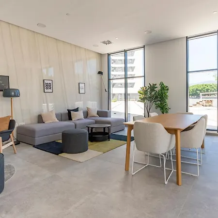 Apartment Skyline Iv Pool & Coworking By Ele *