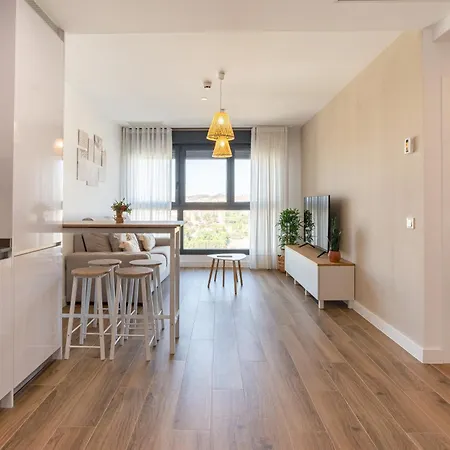 Skyline Iv Pool & Coworking By Ele Apartment